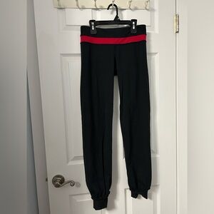 Lululemon Athletica Black and Red Reversible Leggings